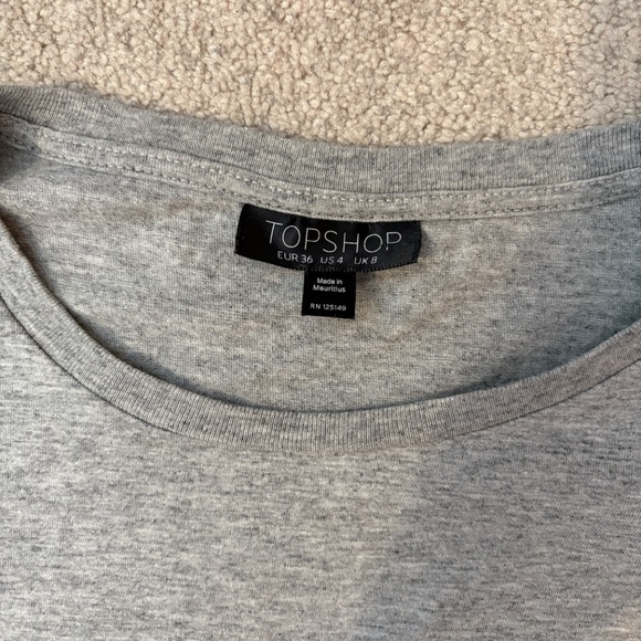 Topshop Short Sleeve Grey Peplum Top - Picture 2 of 3